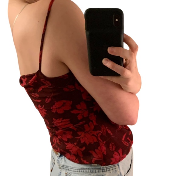 ASTR THE LABEL Reversible Burgundy Red Floral Spaghetti Strap Camisole Tank Top - Picture 13 of 16